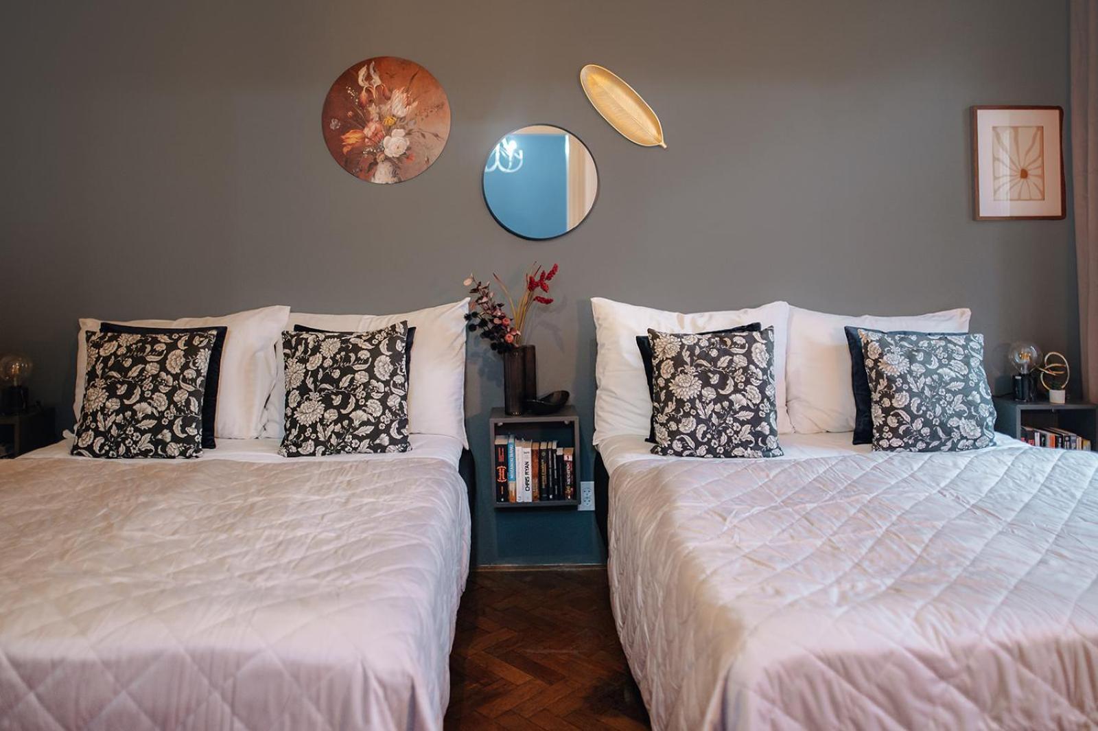 Apartment Cinematic With Pool Table & Cinema In The Heart Of